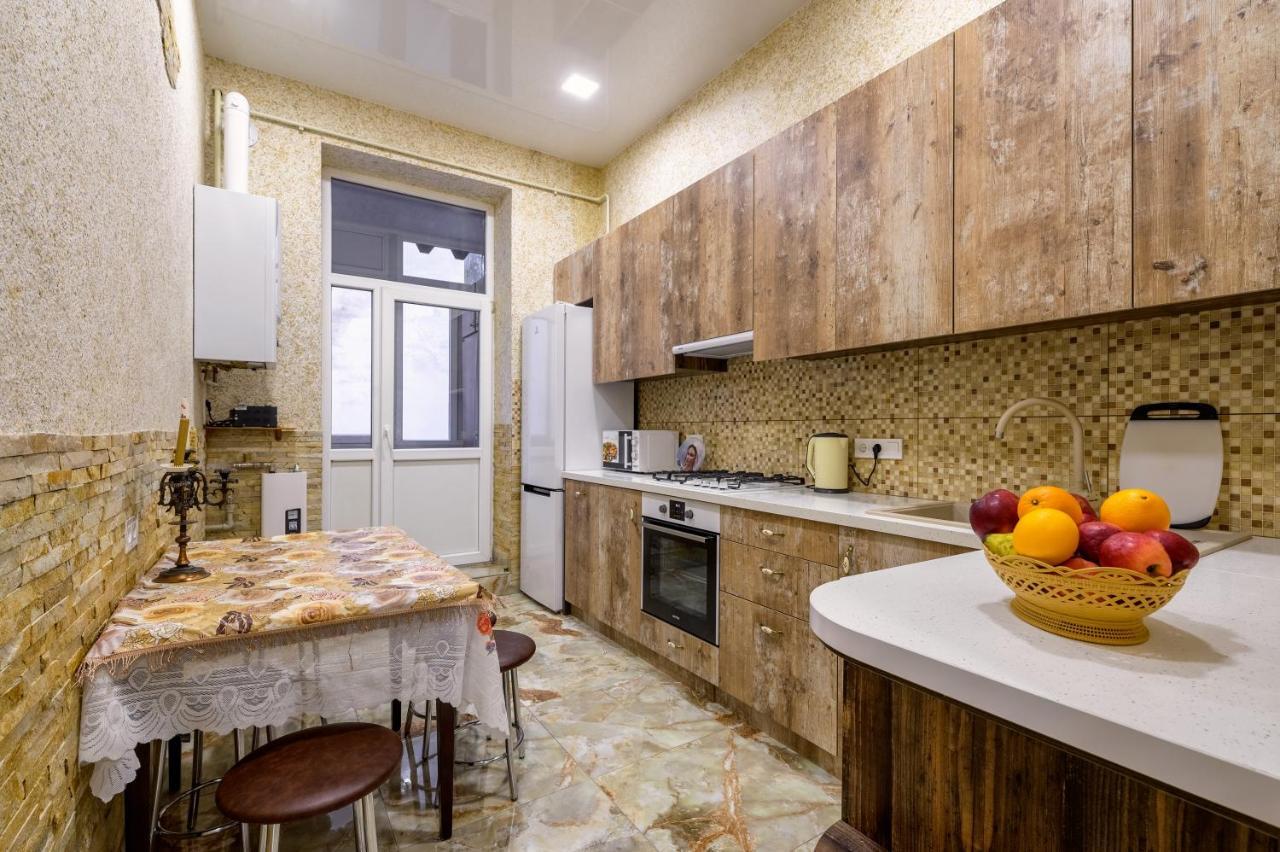 לבוב Noviy Svit 4 Apartments מראה חיצוני תמונה